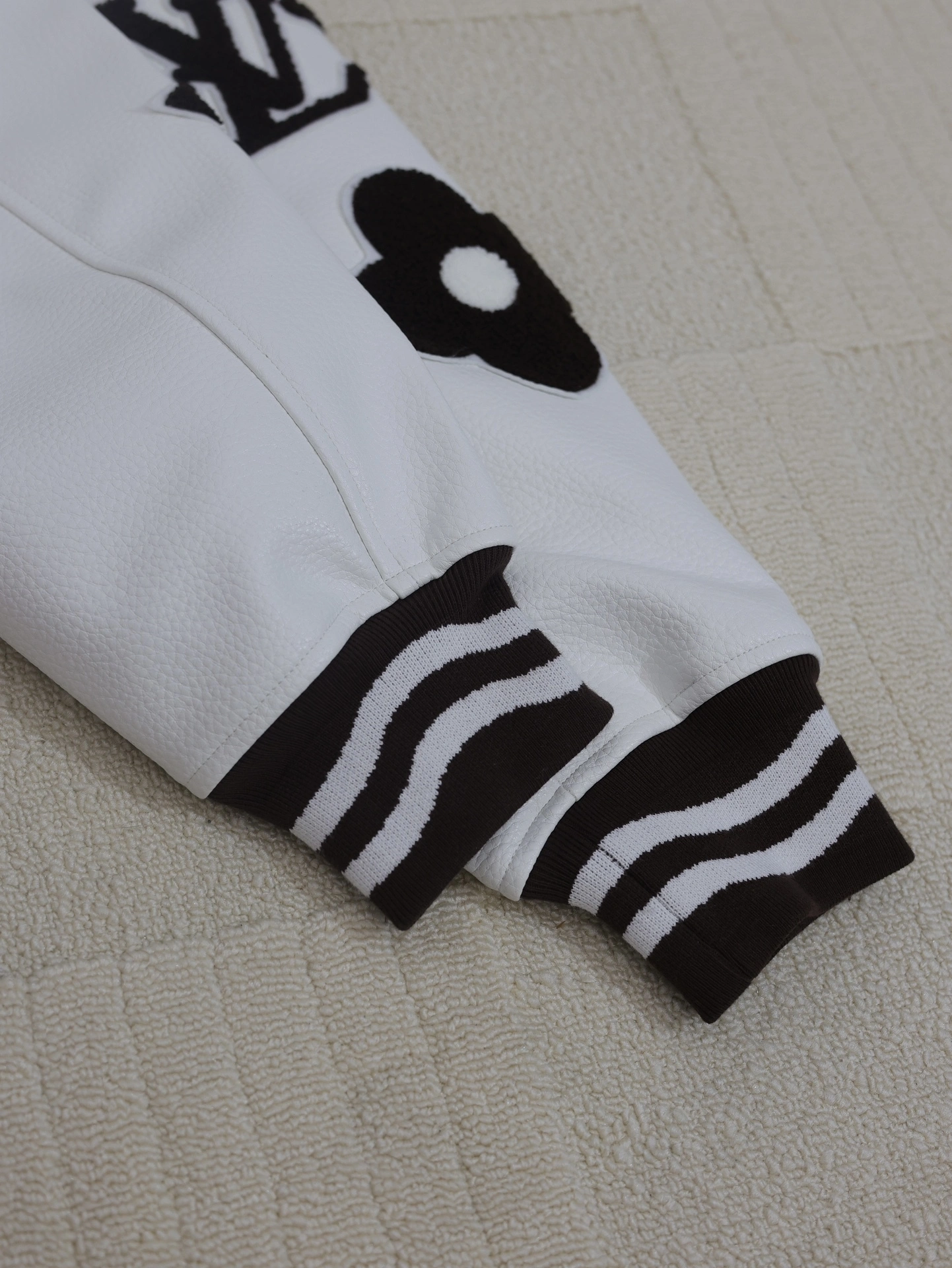 wg.luxury-- 8V embroidery oversized item:D-F431J5504
